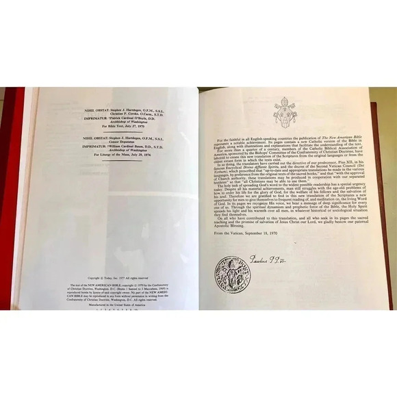 New American Holy Bible Catholic Edition Red Leather Bound 1970’s large heavy gi - Picture 8 of 15